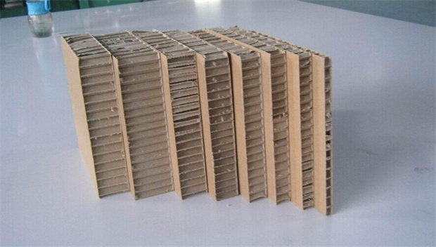 简析蜂窝纸箱常见种类